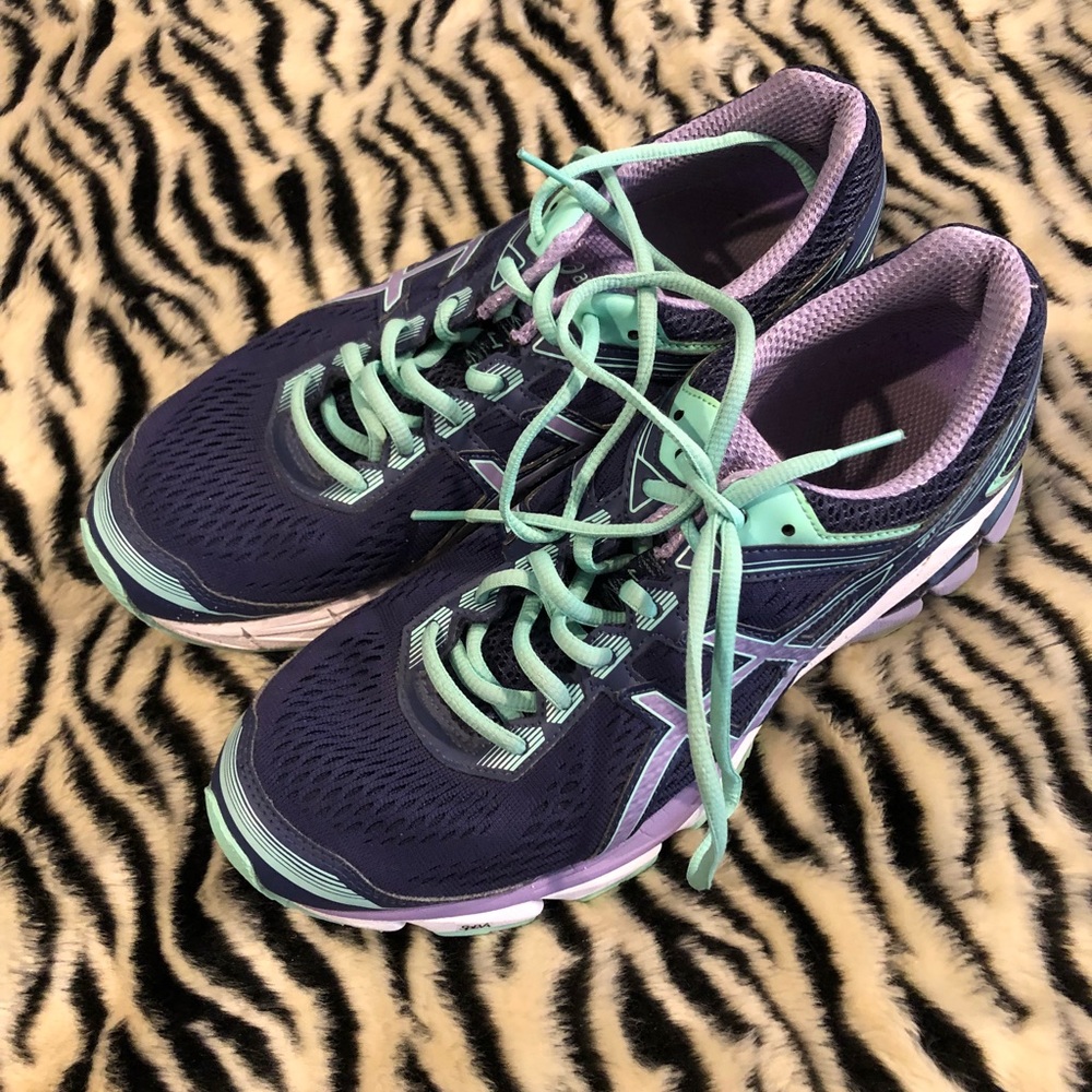 Women’s ASICS GT 1000 4 Running Shoes
